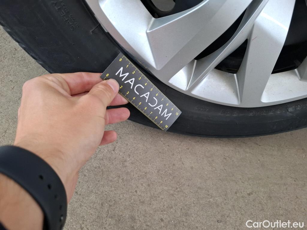  Peugeot  208  Premium 1.5 HDi 100CV BVM6 E6d #34