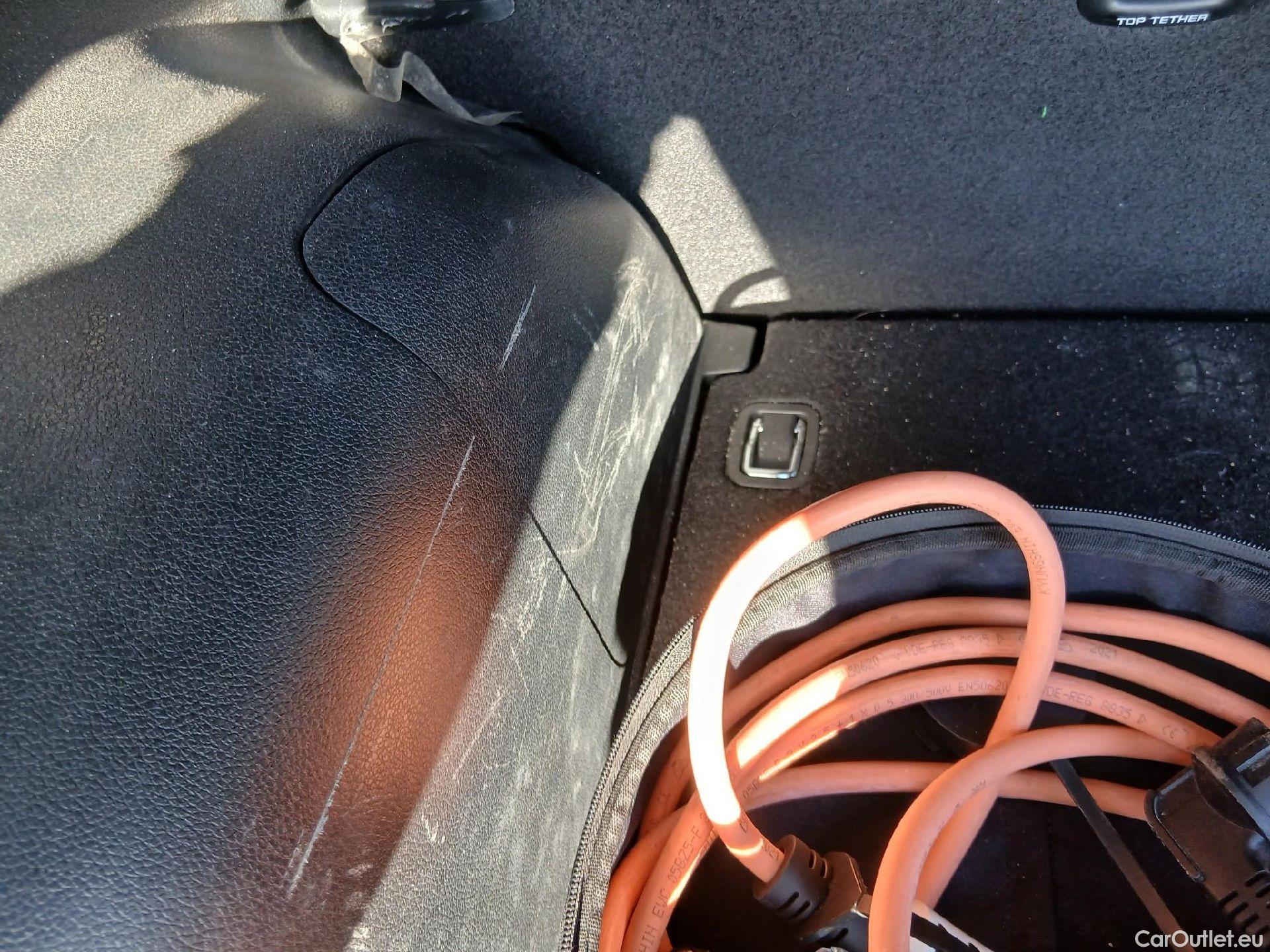  KIA  Niro KIA  1.6 GDi PHEV 104kW (141CV) Drive (AC) #1