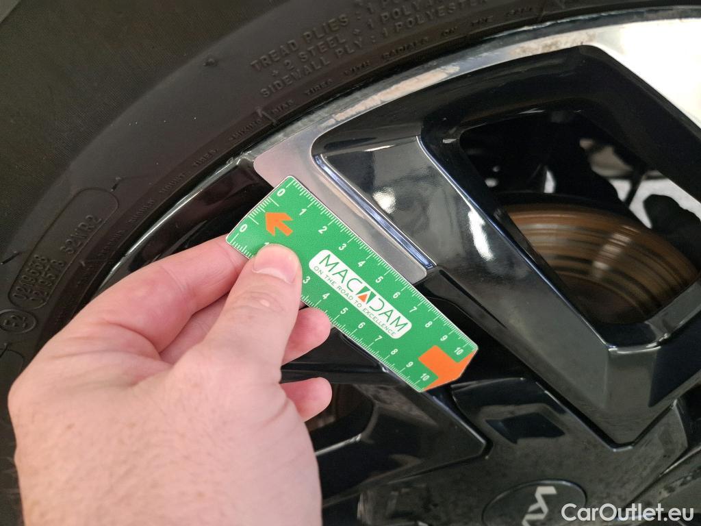  KIA  Sportage KIA  / 2021 / 5P / SUV 1.6 T-GDI 265 PHEV AUTO 4WD GT-L PREM BU #17