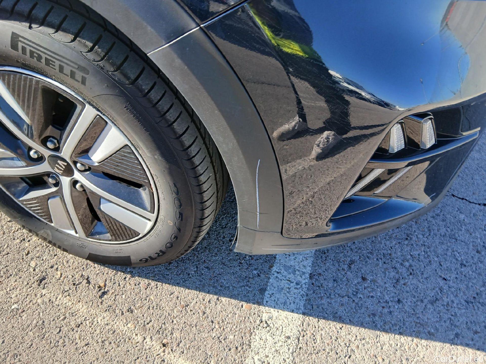  KIA  Niro KIA  1.6 GDi PHEV 104kW (141CV) Drive (AC) #15