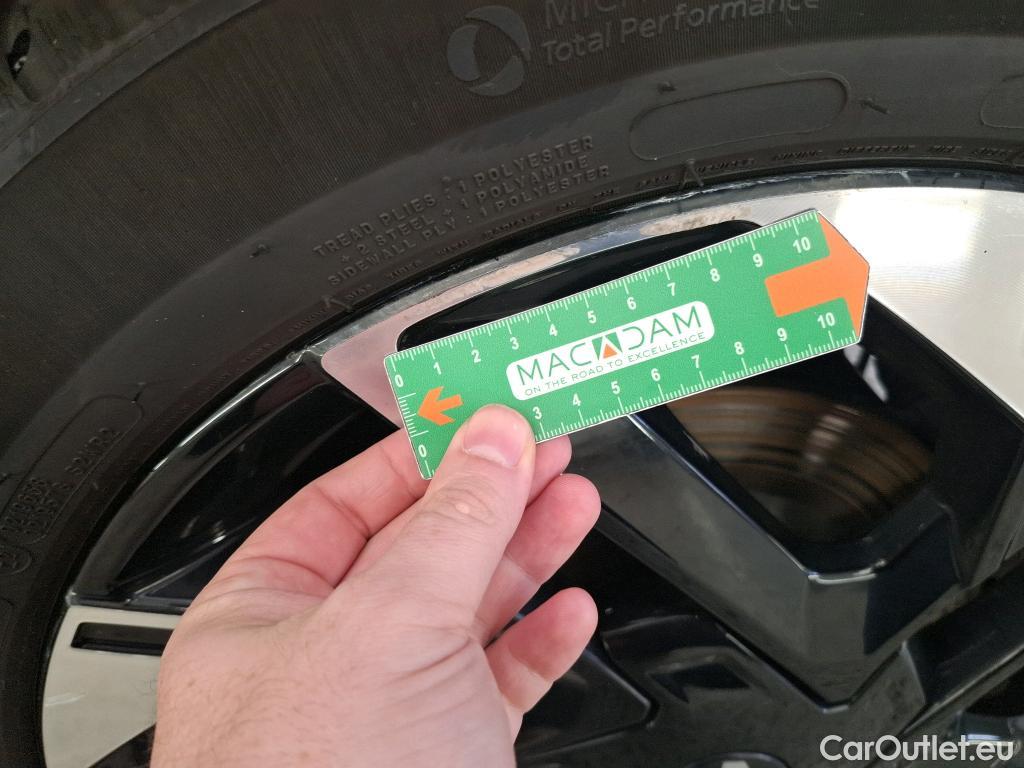  KIA  Sportage KIA  / 2021 / 5P / SUV 1.6 T-GDI 265 PHEV AUTO 4WD GT-L PREM BU #16