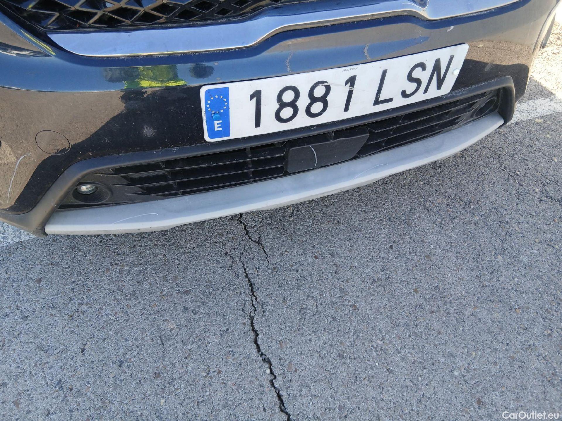  KIA  Niro KIA  1.6 GDi PHEV 104kW (141CV) Drive (AC) #11