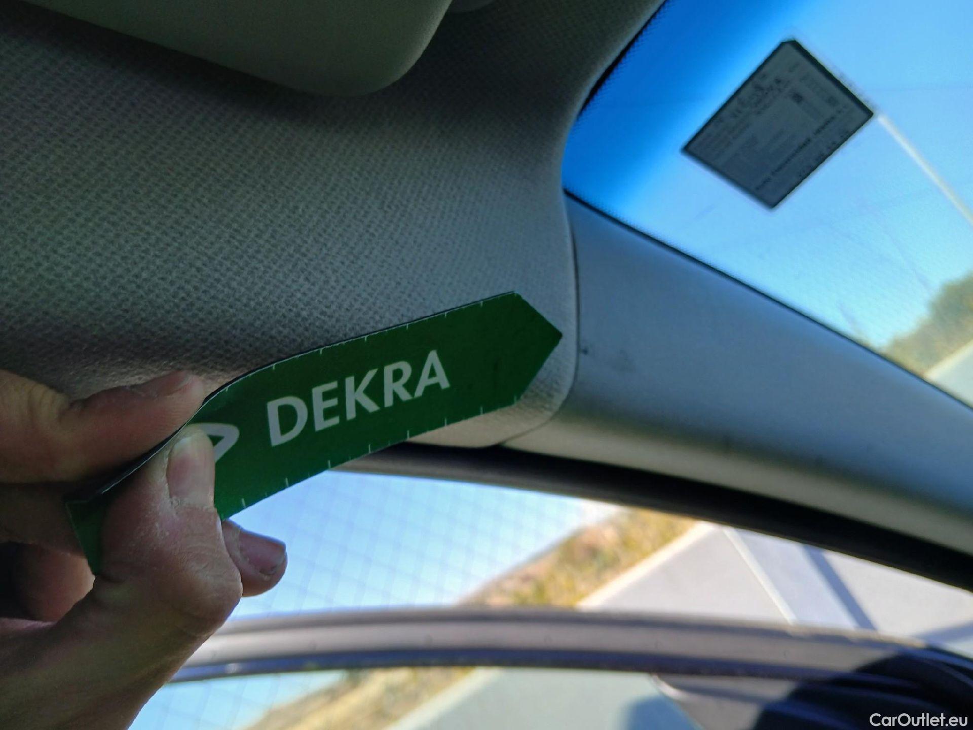  KIA  Niro KIA  1.6 GDi PHEV 104kW (141CV) Drive (AC) #27