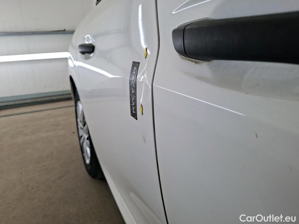  Peugeot  208  Premium 1.5 HDi 100CV BVM6 E6d #9