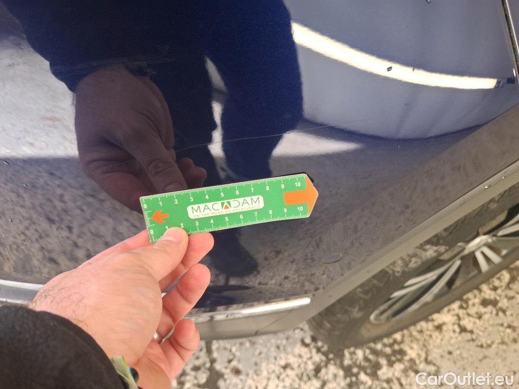  Volkswagen  Tiguan VOLKSWAGEN  / 2016 / 5P / SUV 1.5 TSI 150 EVO DSG7 Carat Exclusive #17