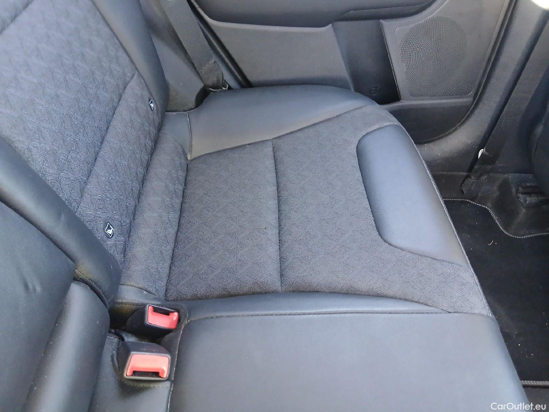  KIA  Niro KIA  1.6 GDi PHEV 104kW (141CV) Drive (AC) #45