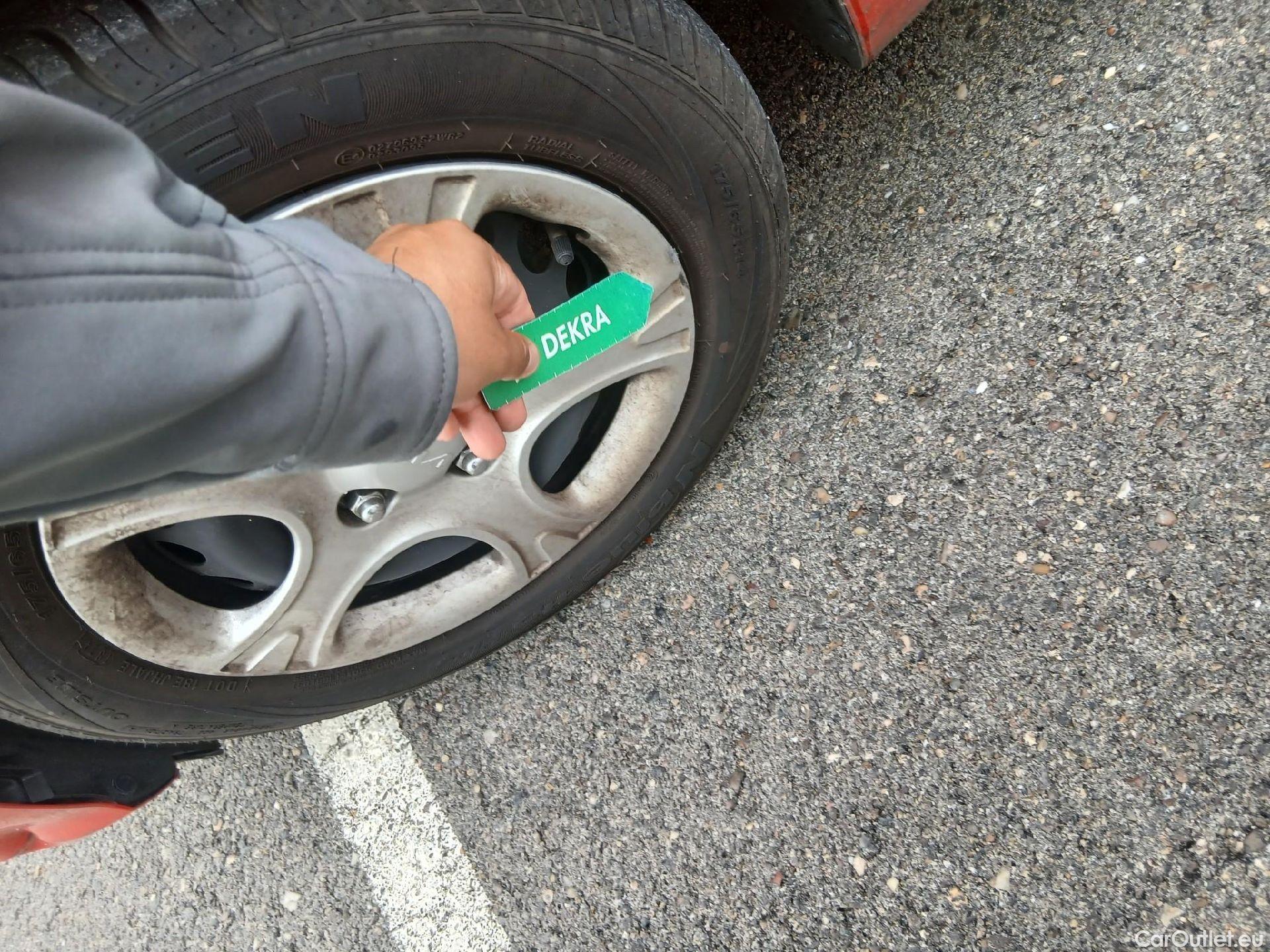  KIA  Picanto KIA  / 2024 / 5P / berlina con portón 1.0 DPi 46kW (63CV) Concept #15