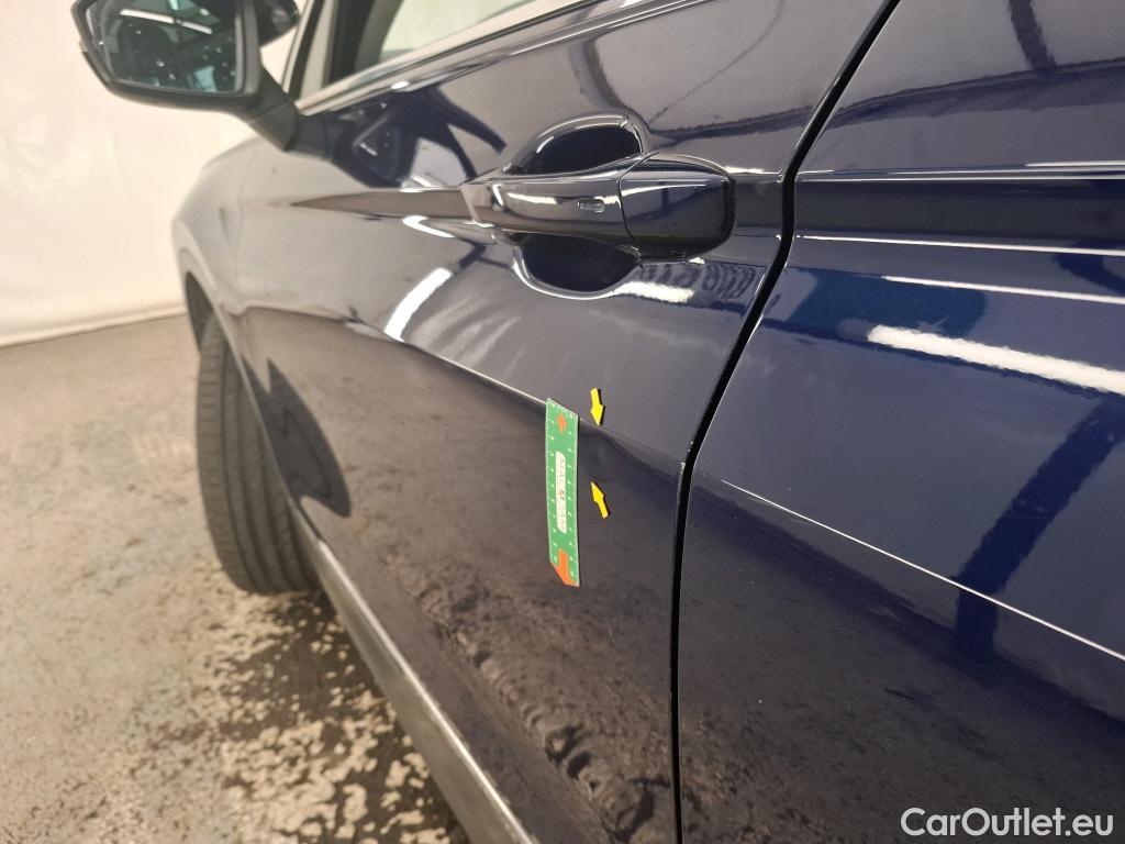  Volkswagen  Tiguan VOLKSWAGEN  / 2016 / 5P / SUV 1.5 TSI 150 EVO DSG7 Carat Exclusive #23