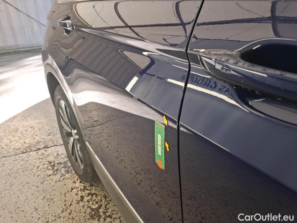  Volkswagen  Tiguan VOLKSWAGEN  / 2016 / 5P / SUV 1.5 TSI 150 EVO DSG7 Carat Exclusive #25