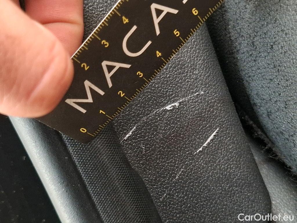  Renault  Captur  Intens 1.5 dCi 90CV BVA6 E6 #44