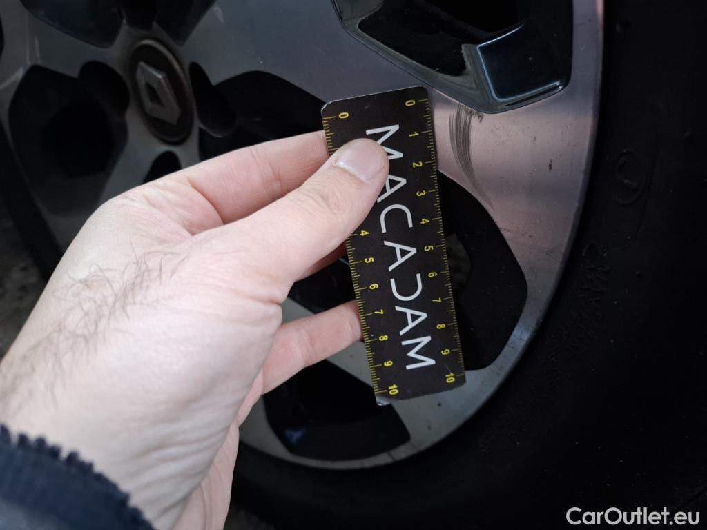  Renault  Captur  Intens 1.5 dCi 90CV BVA6 E6 #35