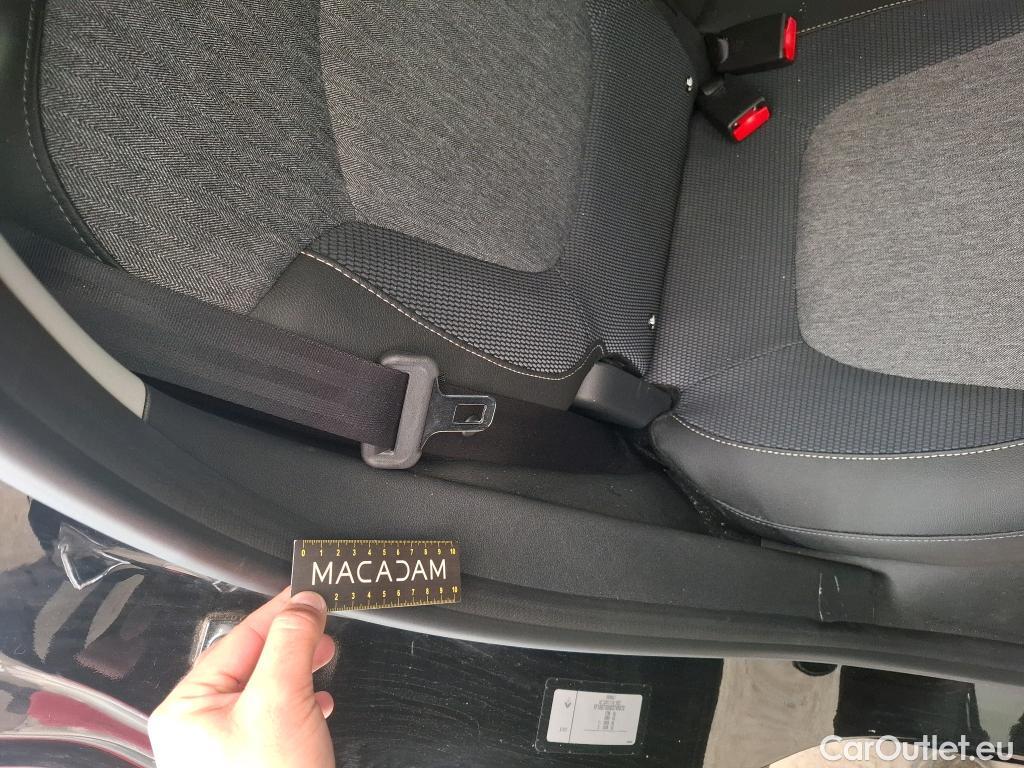  Renault  Captur  Intens 1.5 dCi 90CV BVA6 E6 #42