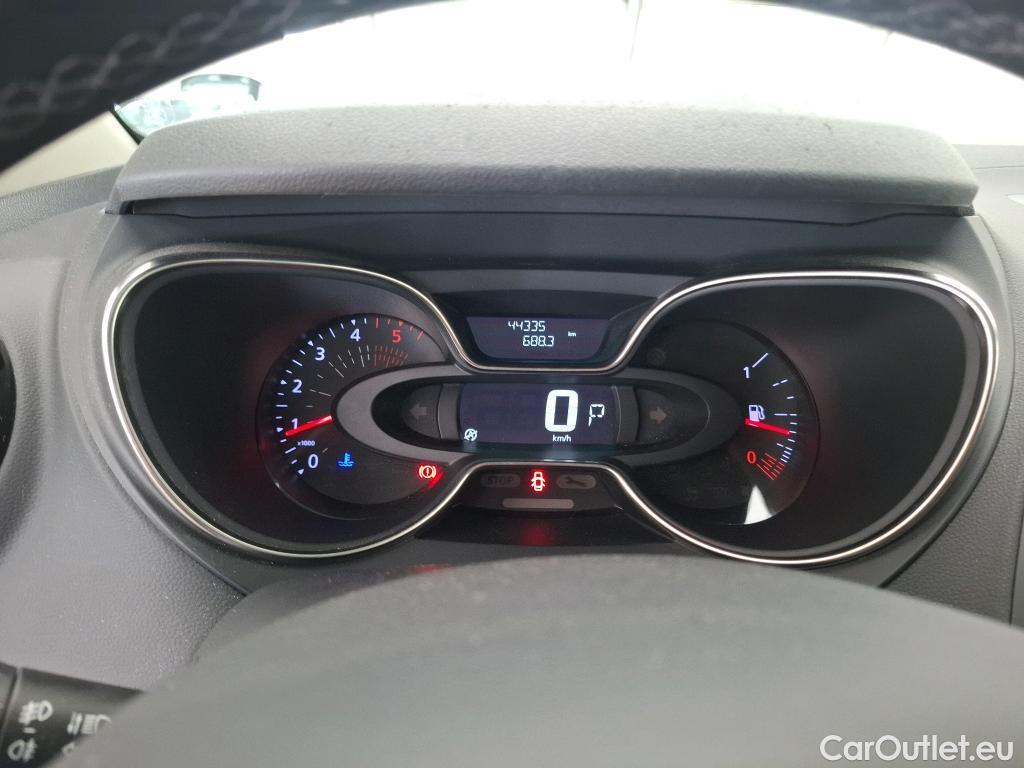  Renault  Captur  Intens 1.5 dCi 90CV BVA6 E6 #51