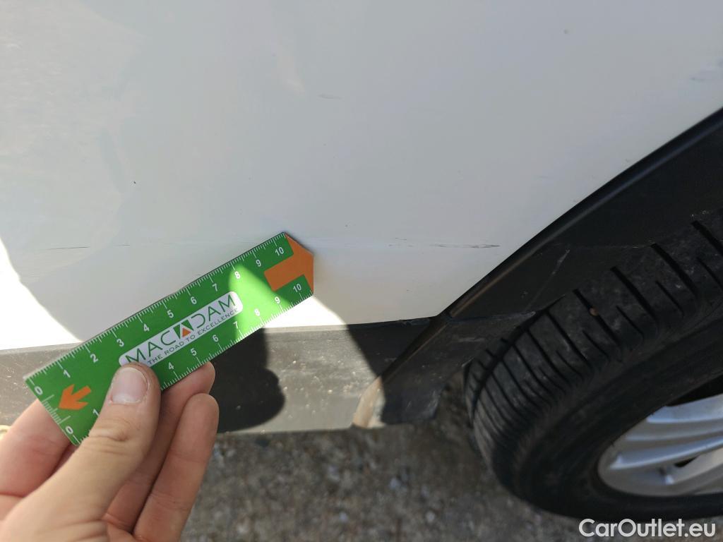  Ford  Kuga FORD  / 2016 / 5P / todoterreno 1.5 EcoBoost 88kW 4x2 Trend+ (CX) #16