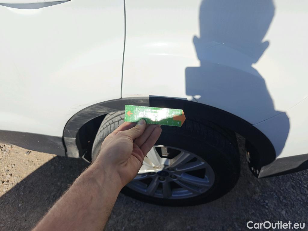  Ford  Kuga FORD  / 2016 / 5P / todoterreno 1.5 EcoBoost 88kW 4x2 Trend+ (CX) #50