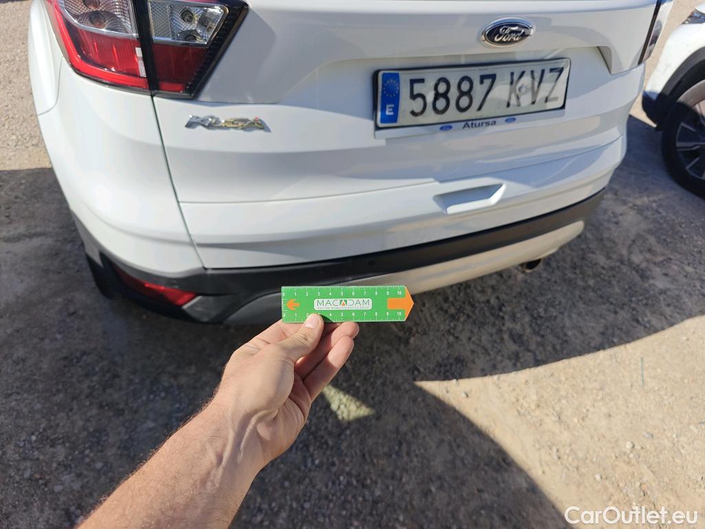  Ford  Kuga FORD  / 2016 / 5P / todoterreno 1.5 EcoBoost 88kW 4x2 Trend+ (CX) #40