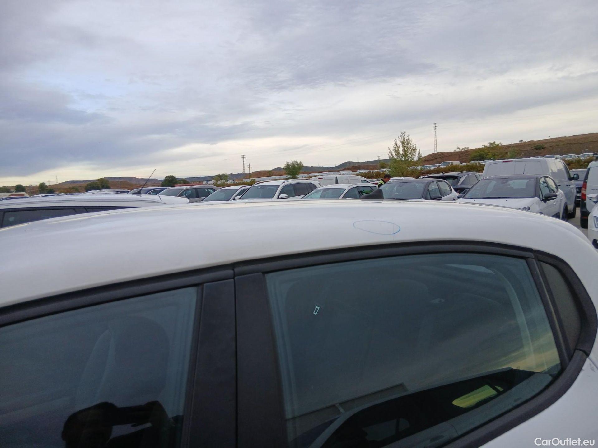  Citroen  C3 CITROEN  / 2016 / 5P / berlina con portón BlueHDi 73KW (100CV) S&S FEEL #11