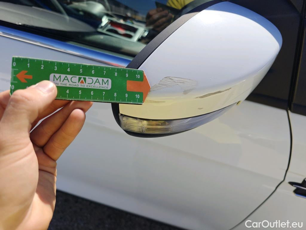  Ford  Kuga FORD  / 2016 / 5P / todoterreno 1.5 EcoBoost 88kW 4x2 Trend+ (CX) #45