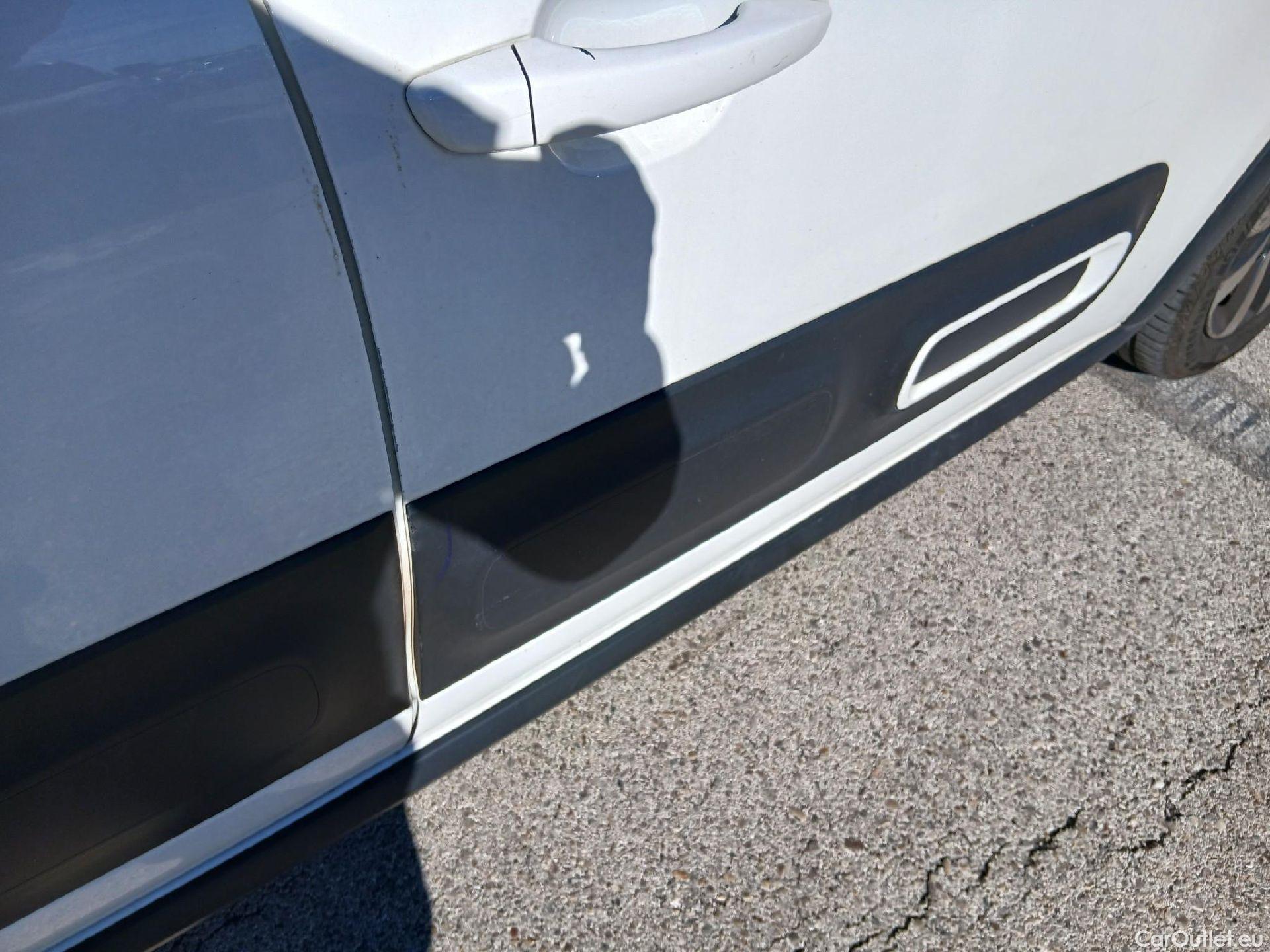  Citroen  C3 CITROEN  / 2020 / 5P / berlina con portón BlueHDi 75KW (100CV) S&S Feel Pack #30