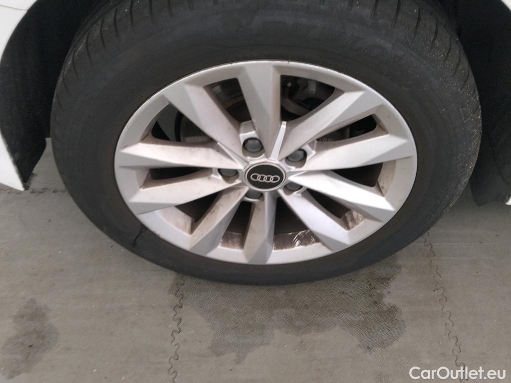  Audi  A3 AUDI  / 2020 / 5P / berlina con portón Sportback 30 TFSI 81kW (110CV) S tronic #17