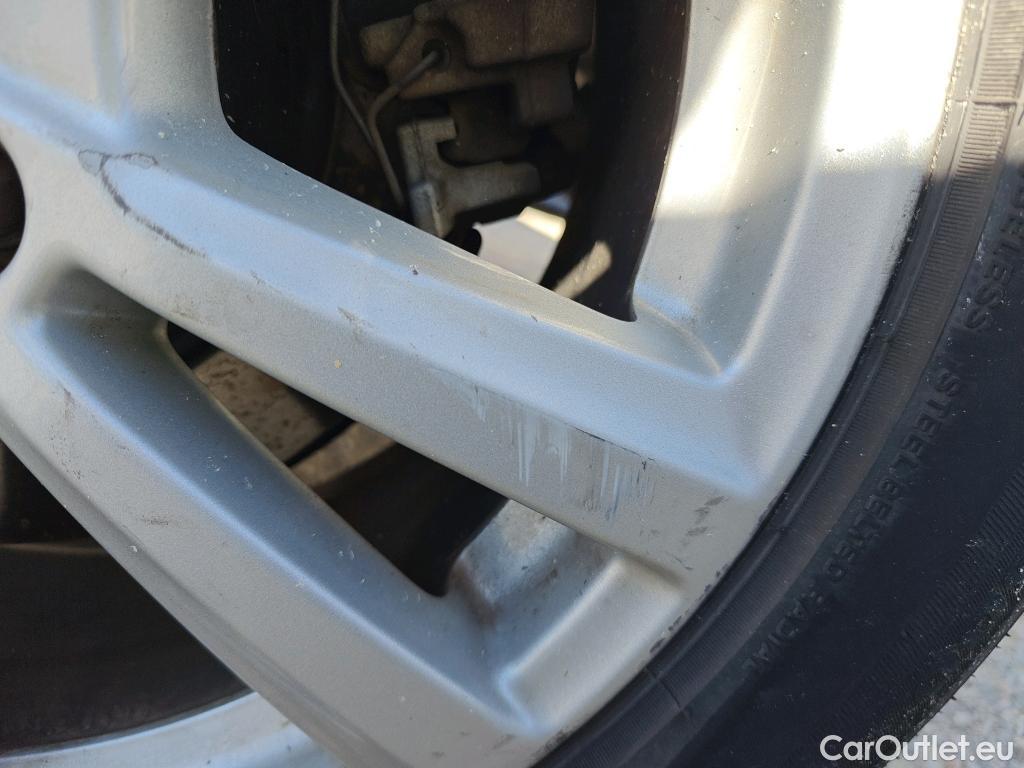  Ford  Kuga FORD  / 2016 / 5P / todoterreno 1.5 EcoBoost 88kW 4x2 Trend+ (CX) #23