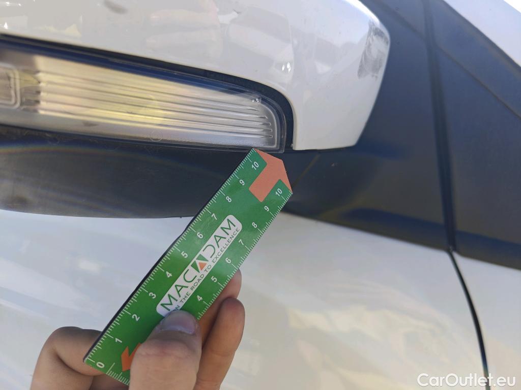  Ford  Kuga FORD  / 2016 / 5P / todoterreno 1.5 EcoBoost 88kW 4x2 Trend+ (CX) #47