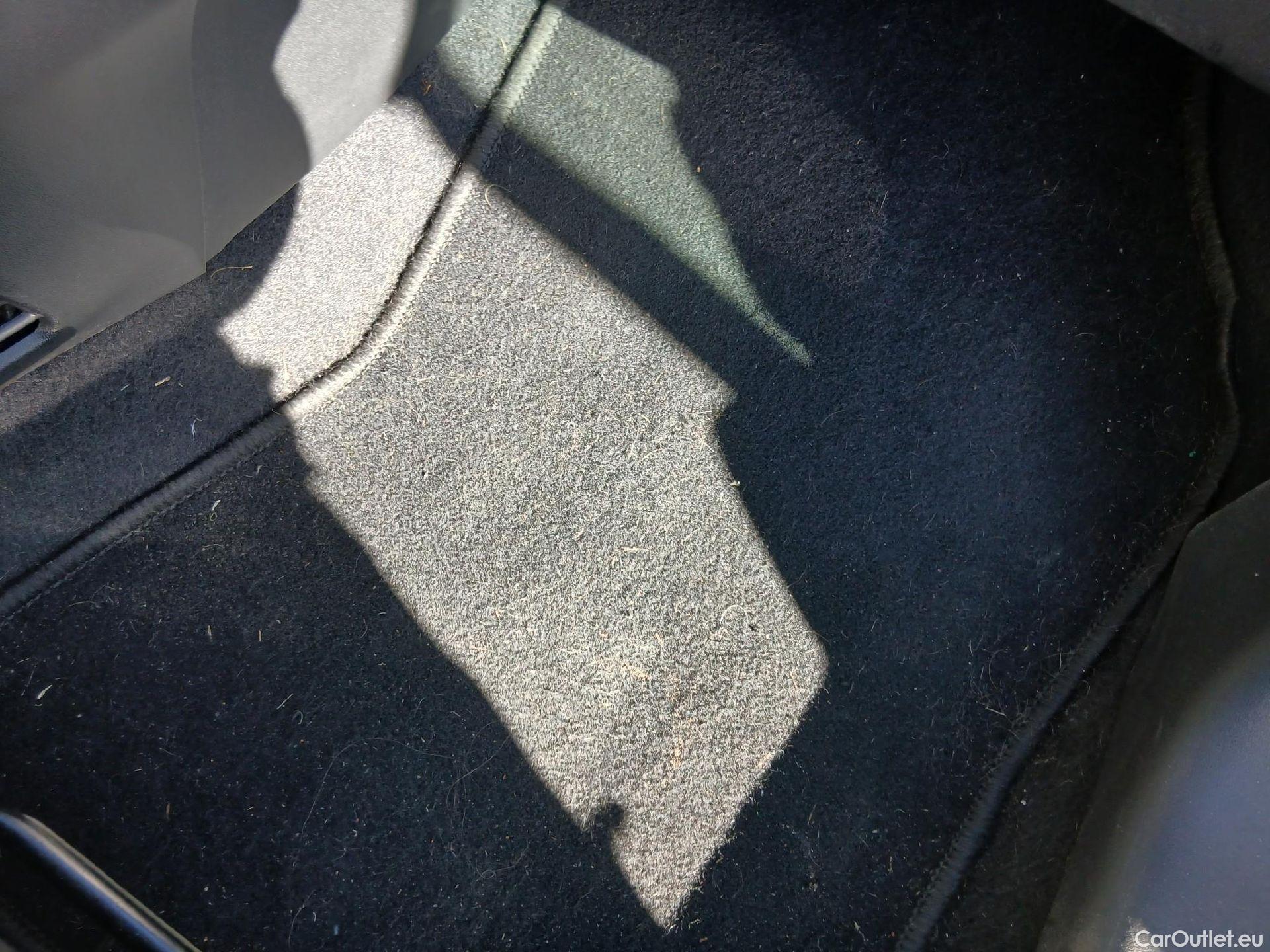  Citroen  C3 CITROEN  / 2020 / 5P / berlina con portón BlueHDi 75KW (100CV) S&S Feel Pack #33