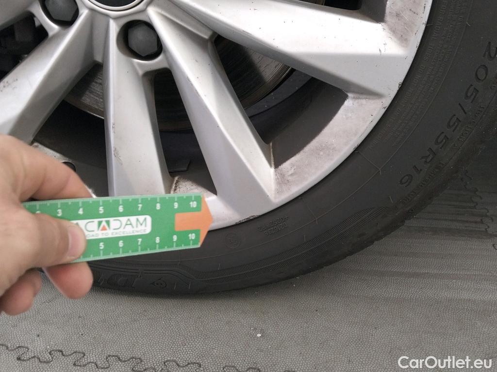  Audi  A3 AUDI  / 2020 / 5P / berlina con portón Sportback 30 TFSI 81kW (110CV) S tronic #16