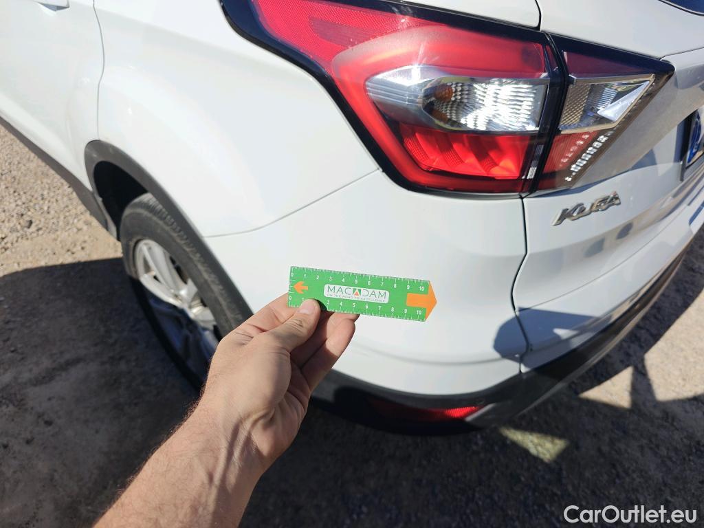  Ford  Kuga FORD  / 2016 / 5P / todoterreno 1.5 EcoBoost 88kW 4x2 Trend+ (CX) #37