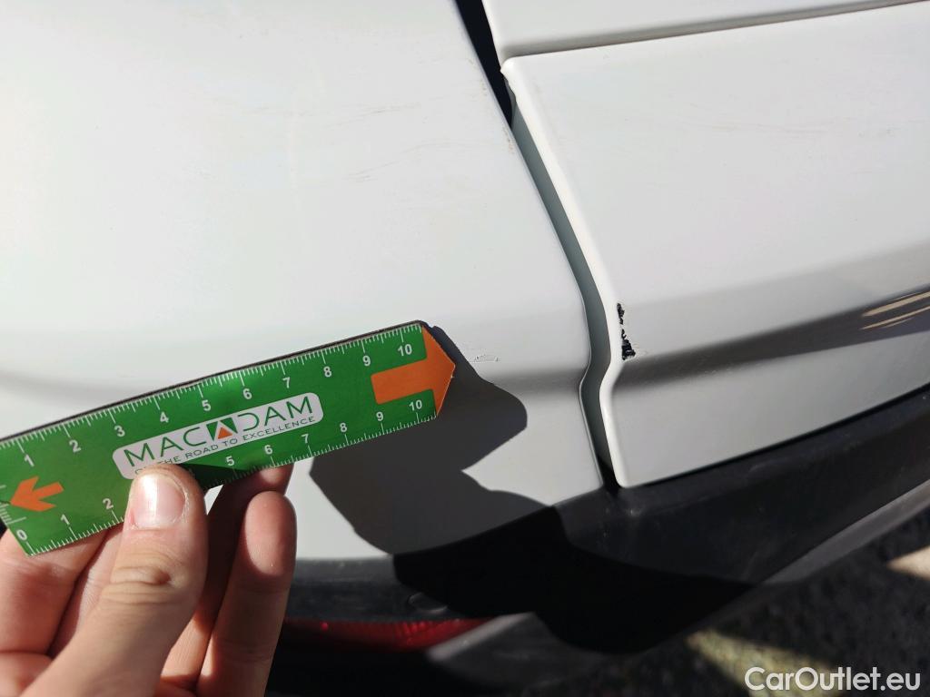  Ford  Kuga FORD  / 2016 / 5P / todoterreno 1.5 EcoBoost 88kW 4x2 Trend+ (CX) #39