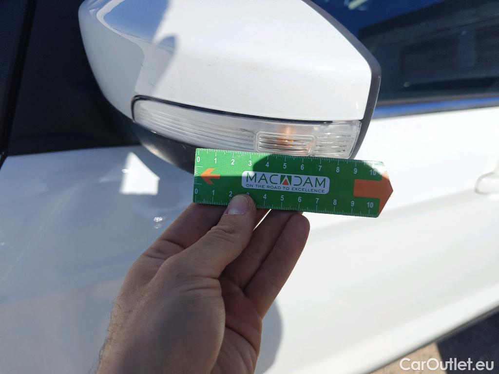  Ford  Kuga FORD  / 2016 / 5P / todoterreno 1.5 EcoBoost 88kW 4x2 Trend+ (CX) #52