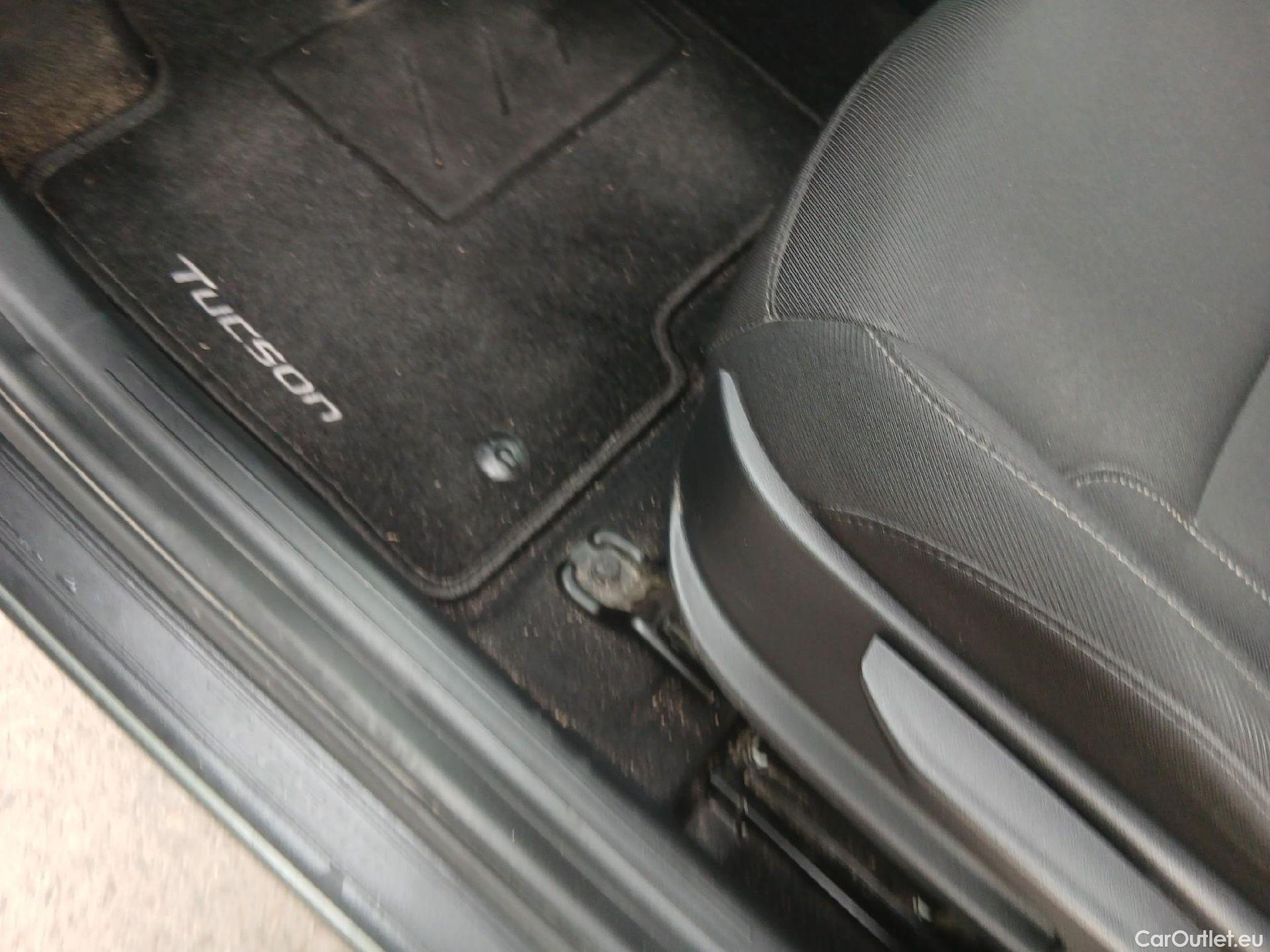  Hyundai  Tucson HYUNDAI  / 2020 / 5P / todoterreno 1.6 CRDI 100kW (136CV) 48V Tecno DCT 2C #6