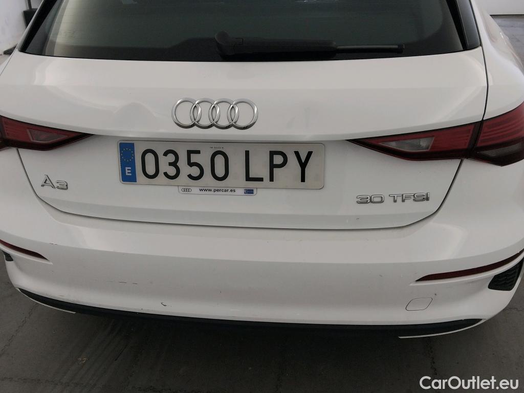  Audi  A3 AUDI  / 2020 / 5P / berlina con portón Sportback 30 TFSI 81kW (110CV) S tronic #1