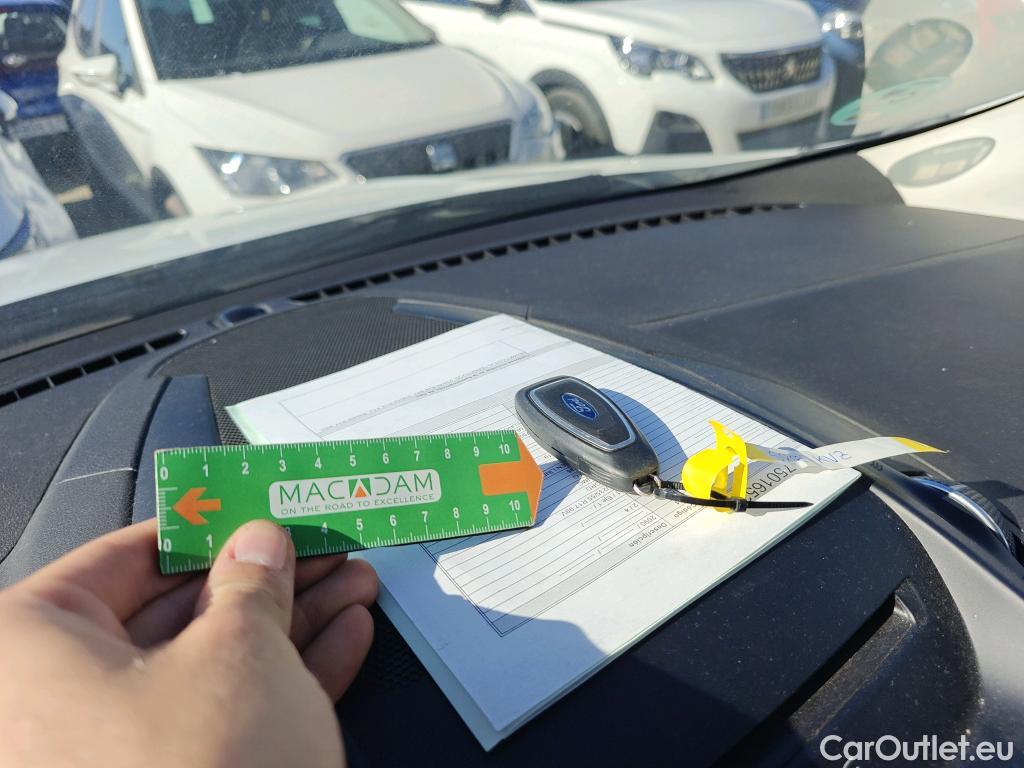  Ford  Kuga FORD  / 2016 / 5P / todoterreno 1.5 EcoBoost 88kW 4x2 Trend+ (CX) #1