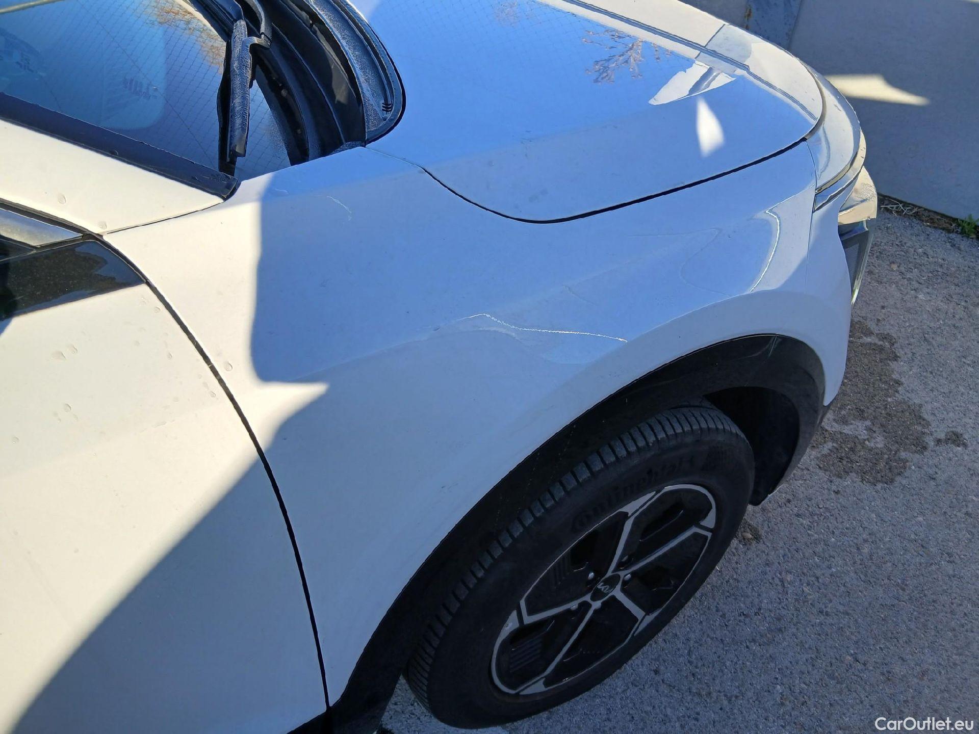  KIA  Niro KIA  / 2022 / 5P / crossover 1.6 GDi HEV 104kW (141CV) Drive #16