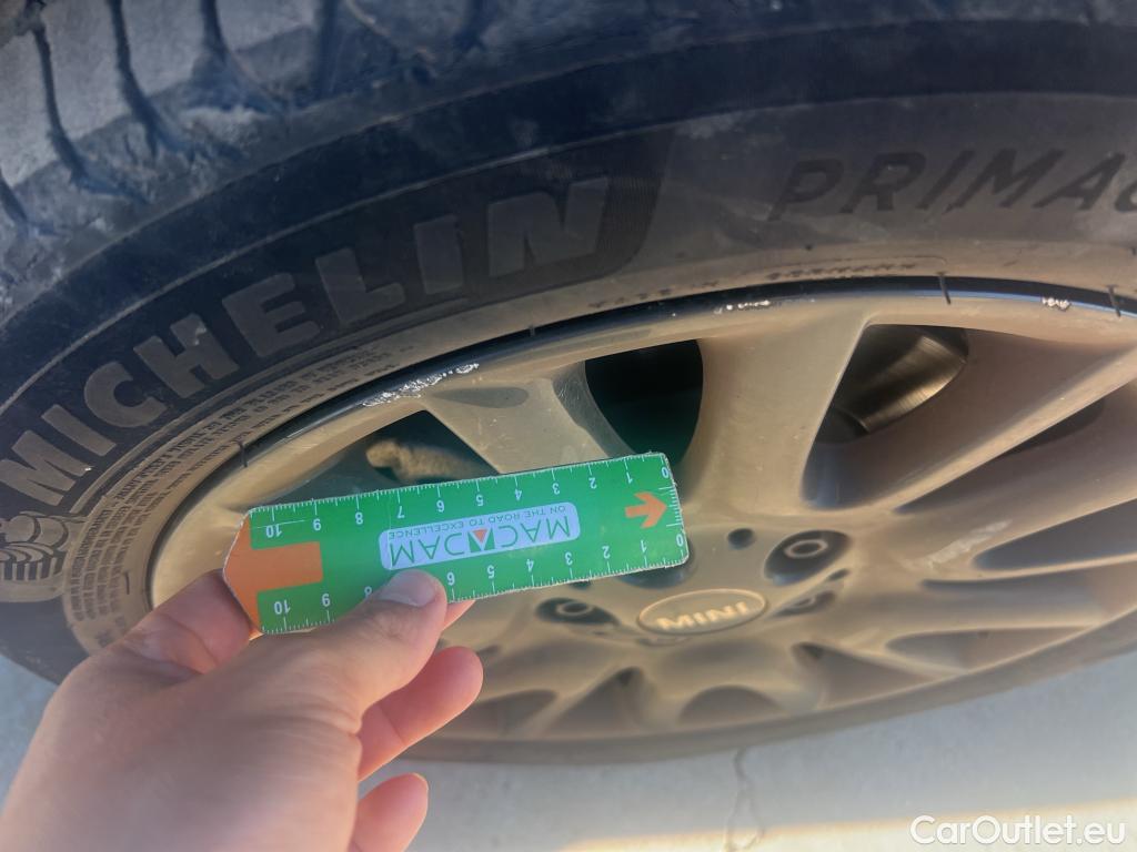  Mini  Cooper MINI MINI / 2014 / 5P / berlina con portón ONE 5 PUERTAS (CX) #13