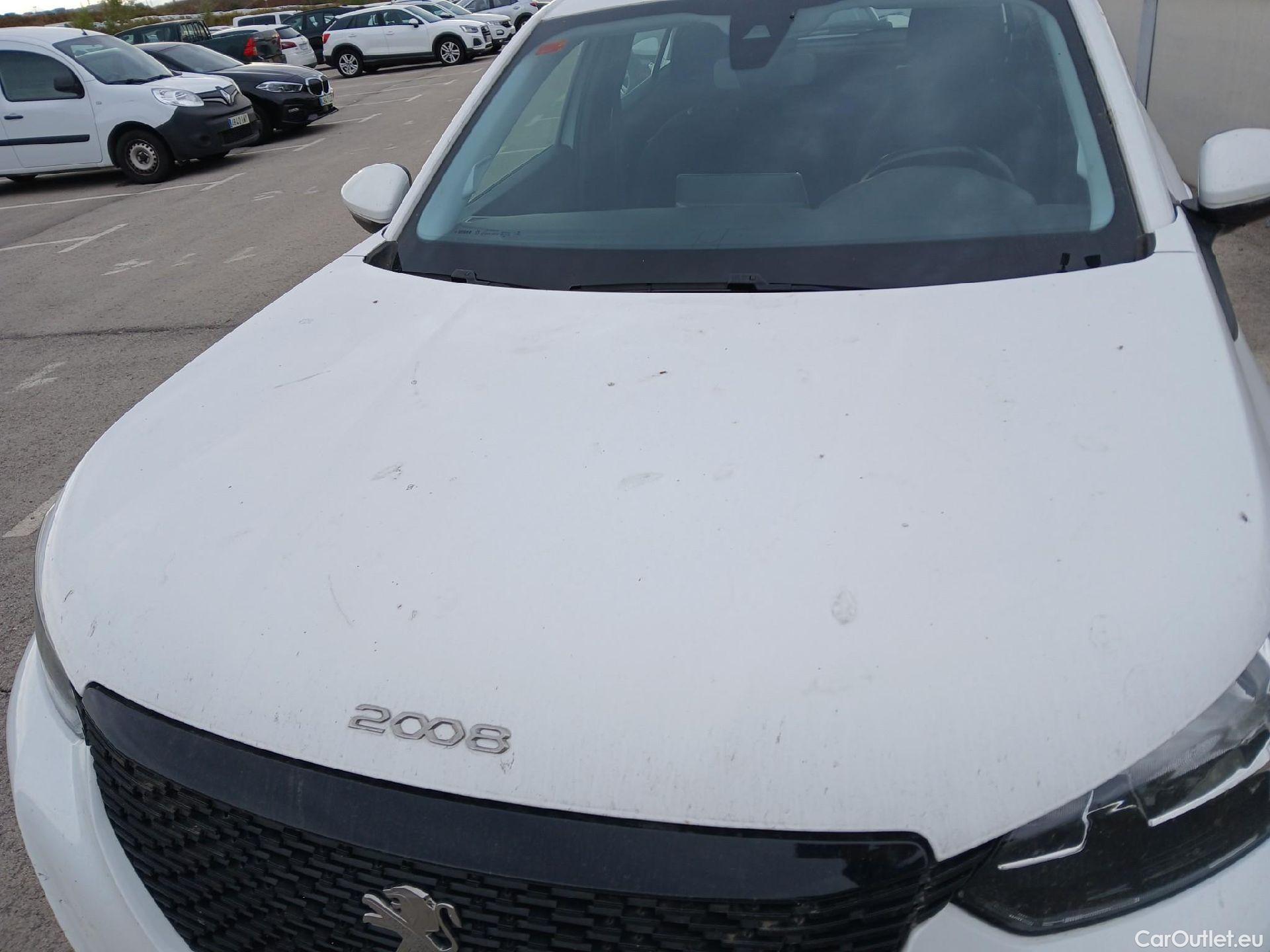  Peugeot  2008 PEUGEOT  / 2019 / 5P / todoterreno Active Puretech 100 S&S BVM6 #21