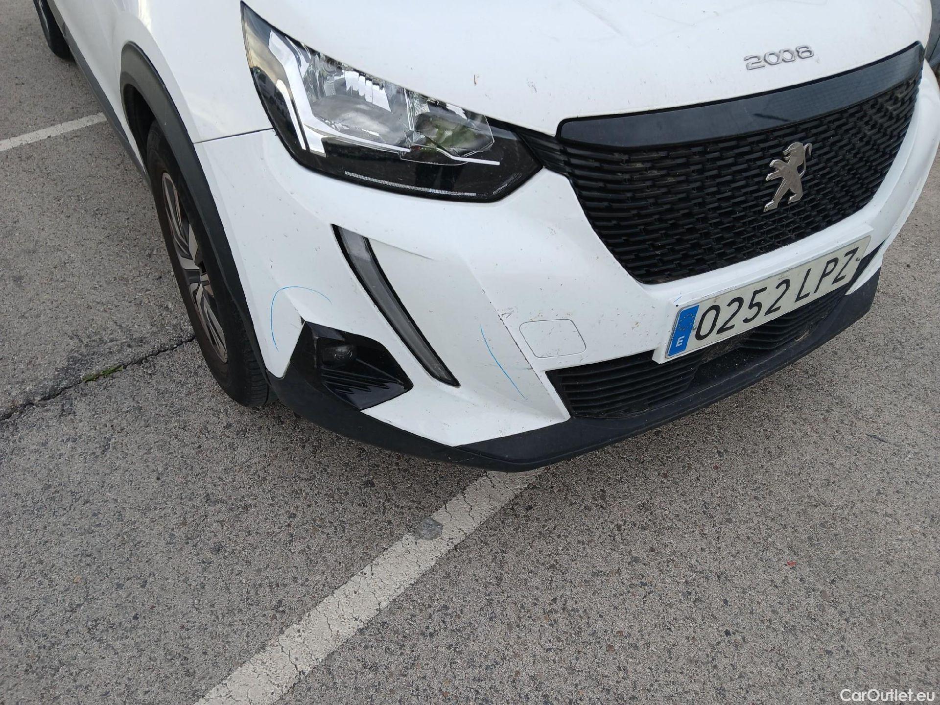  Peugeot  2008 PEUGEOT  / 2019 / 5P / todoterreno Active Puretech 100 S&S BVM6 #14