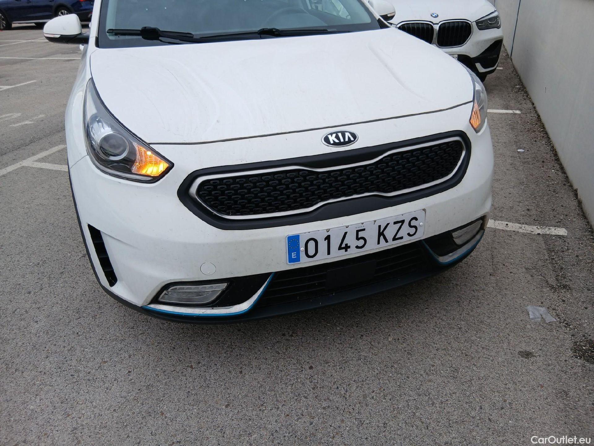  KIA  Niro KIA  Hïbrido Enchufable / 2016 / 5P / crossover 1.6 GDi Híbrido Enchufable 104kW Drive #1