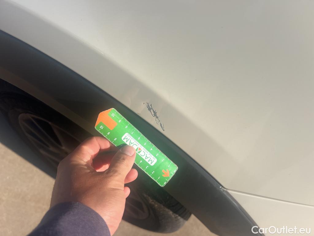  Mini  Cooper MINI MINI / 2014 / 5P / berlina con portón ONE 5 PUERTAS (CX) #19