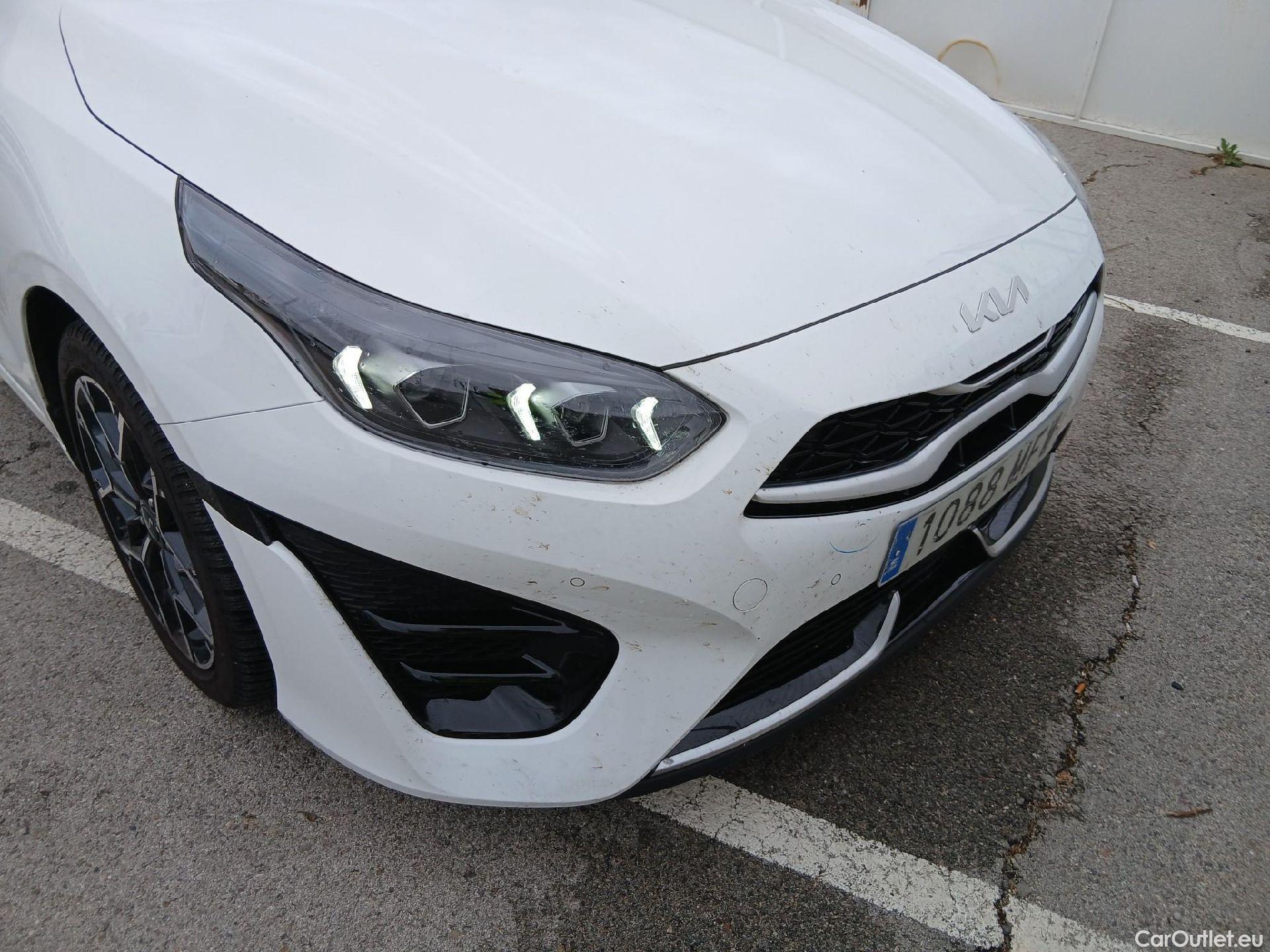  KIA  Cee'd Ceed Sportswagon GT Line 1.5 T-GDI 160CV AT7 E6d #9