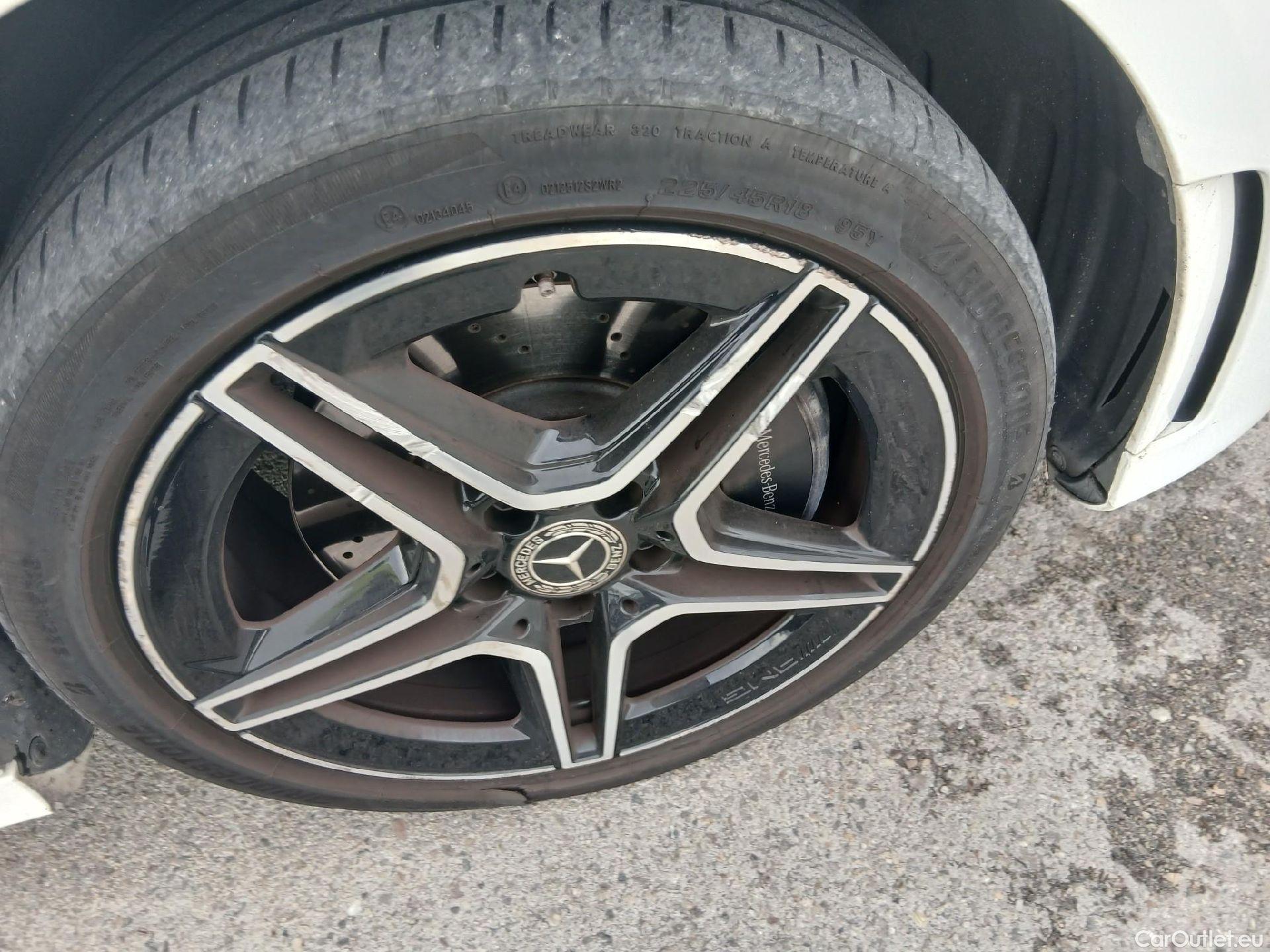  Mercedes  A-Klasse Clase A A 250 e (177.086)Premium-Pack 1.3 AMG Line 220CV AT8 E6d #26