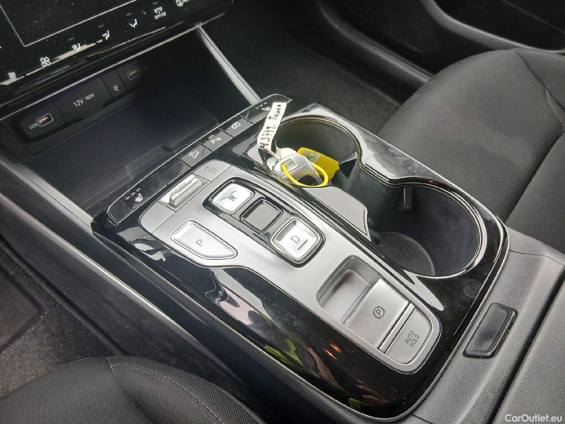  Hyundai  Tucson HYUNDAI  / 2020 / 5P / todoterreno 1.6 CRDI 100kW (136CV) 48V Tecno DCT 2C #8