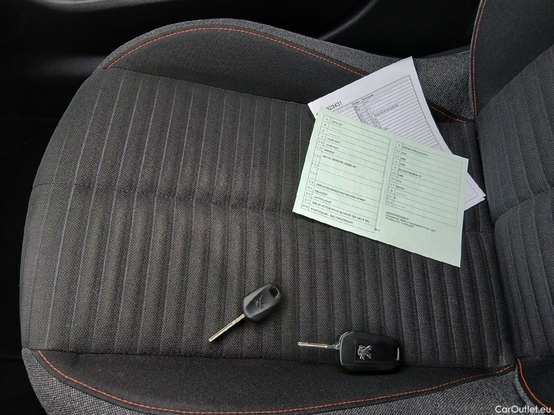  Peugeot  208 PEUGEOT  / 2019 / 5P / berlina con portón BlueHDi 73kW (100CV) Active Pack (AC) #2