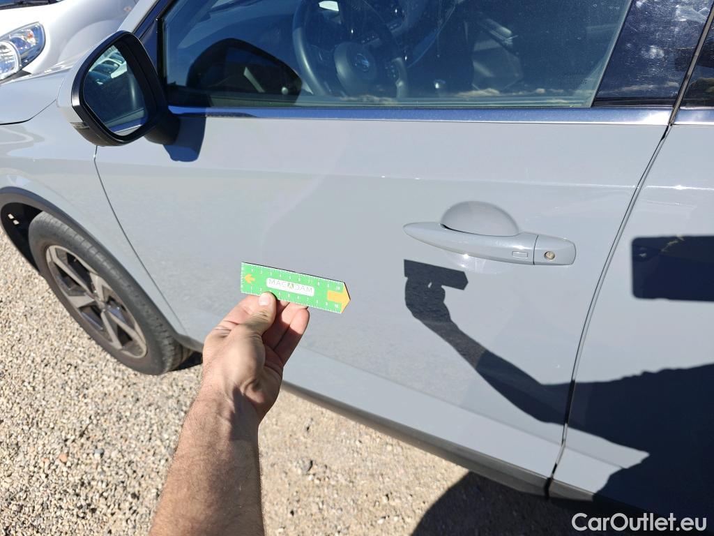  Nissan  Qashqai NISSAN  / 2021 / 5P / todoterreno DIG-T 103kW mHEV 4x2 Premiere Edition(SL) #28