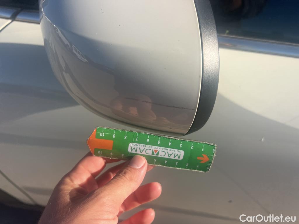  Mini  Cooper MINI MINI / 2014 / 5P / berlina con portón ONE 5 PUERTAS (CX) #27