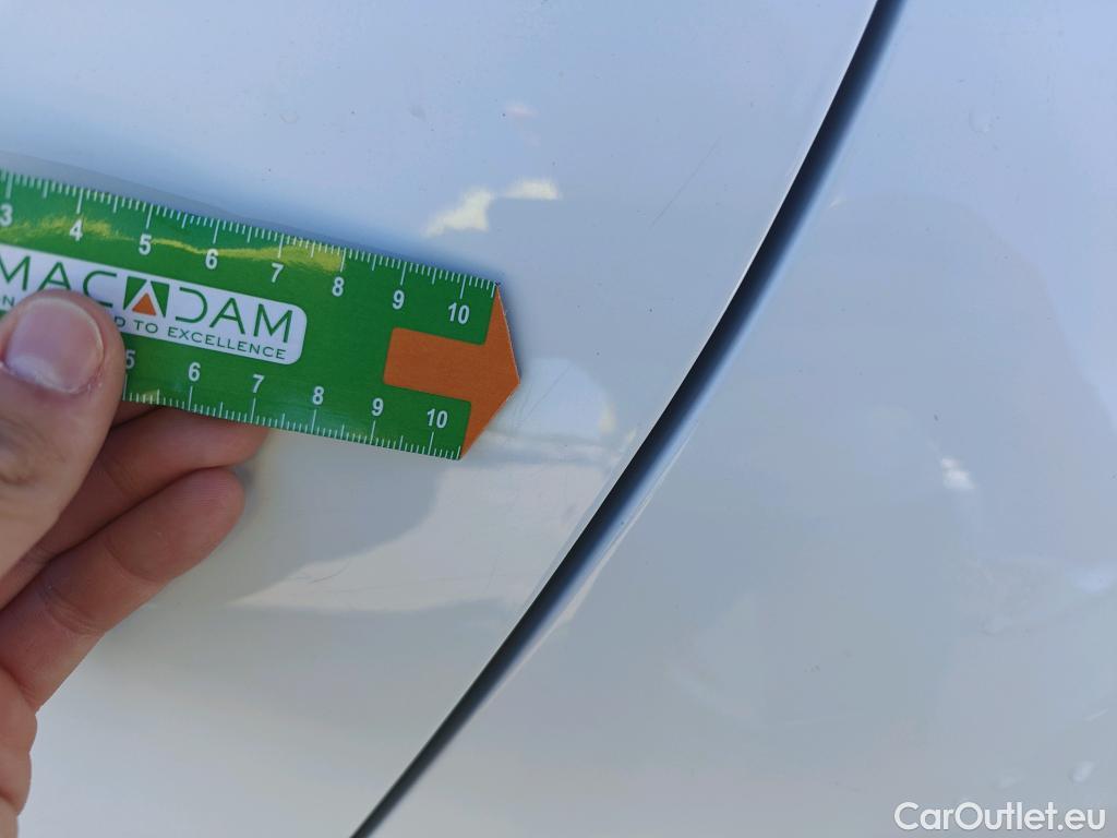  Peugeot  208 PEUGEOT  / 2019 / 5P / berlina con portón PureTech 73kW (100CV) Active Pack #18