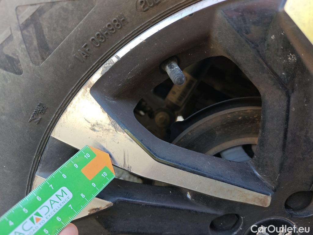  Peugeot  2008  Allure Pack 1.5 HDi 110CV MT6 E6d #43