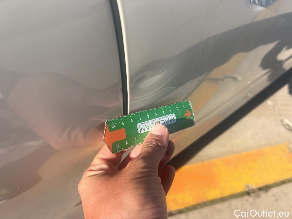  Mini  Cooper MINI MINI / 2014 / 5P / berlina con portón ONE 5 PUERTAS (CX) #9