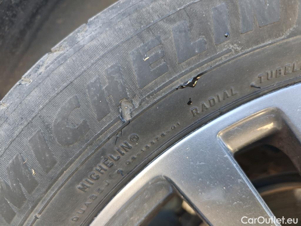  Peugeot  208 PEUGEOT  / 2019 / 5P / berlina con portón PureTech 73kW (100CV) Active Pack #13